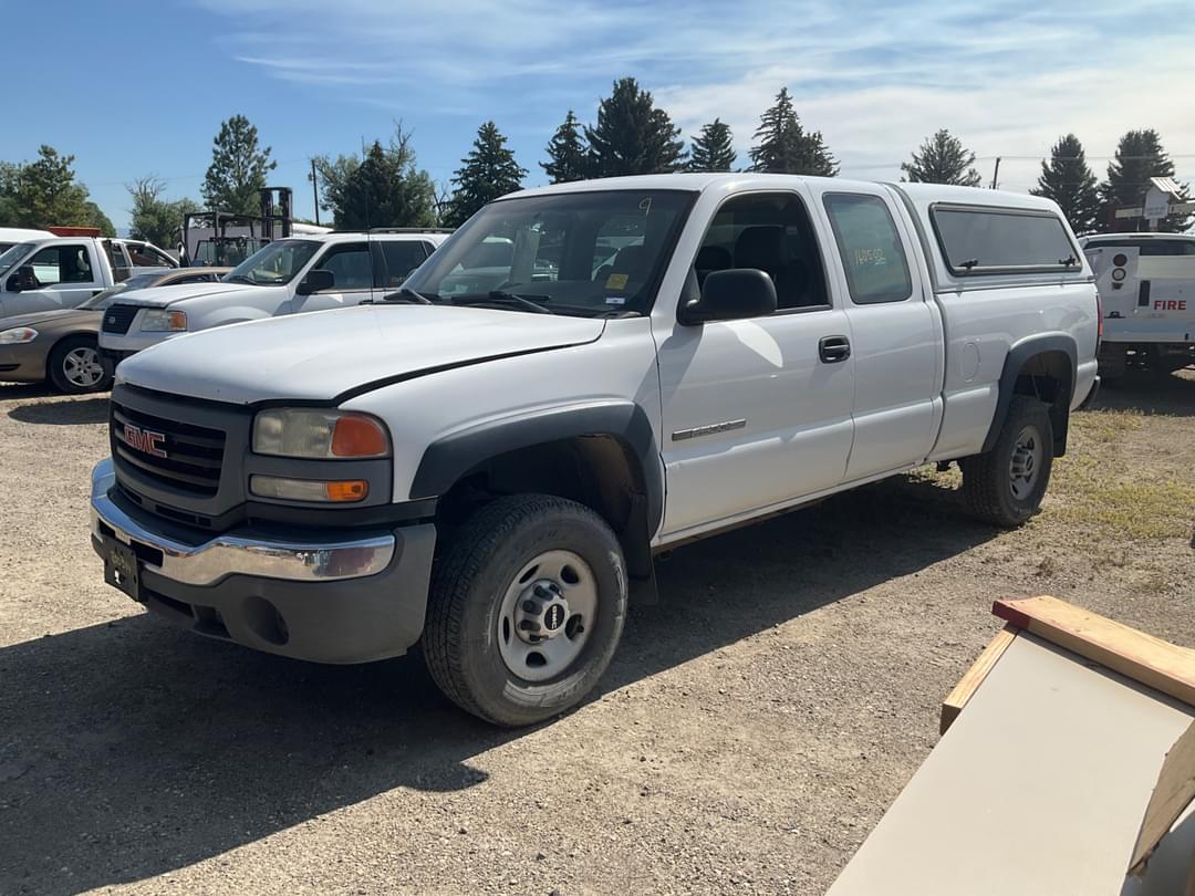 Image of GMC 2500HD Primary image