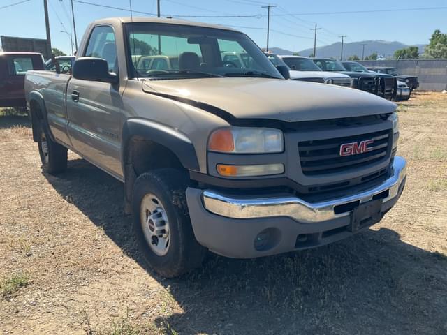 Image of GMC 2500HD equipment image 2