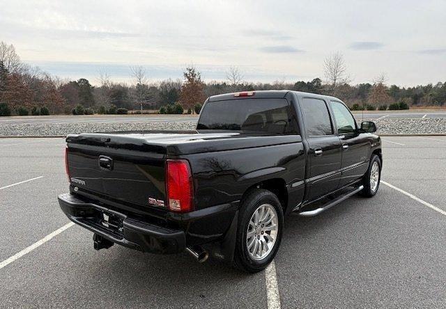 Image of GMC Sierra equipment image 4