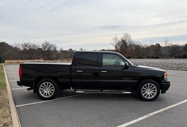Image of GMC Sierra equipment image 3