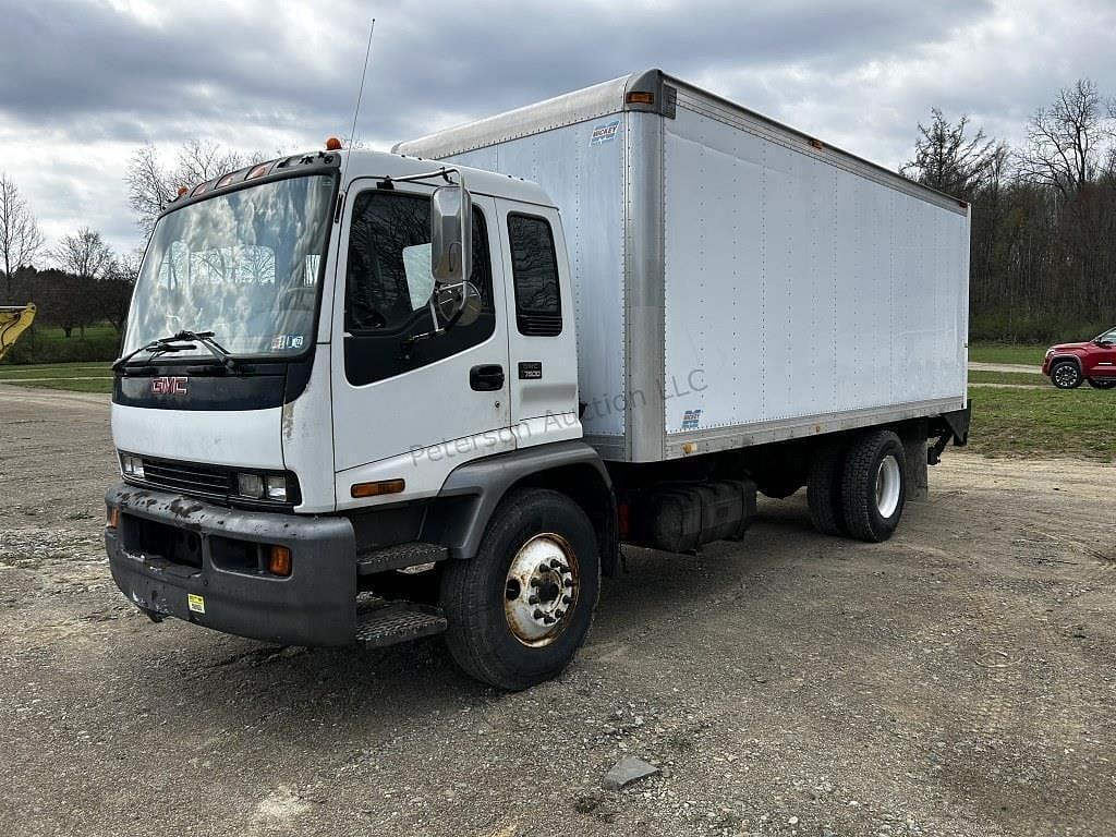 Image of GMC T7500 Primary image