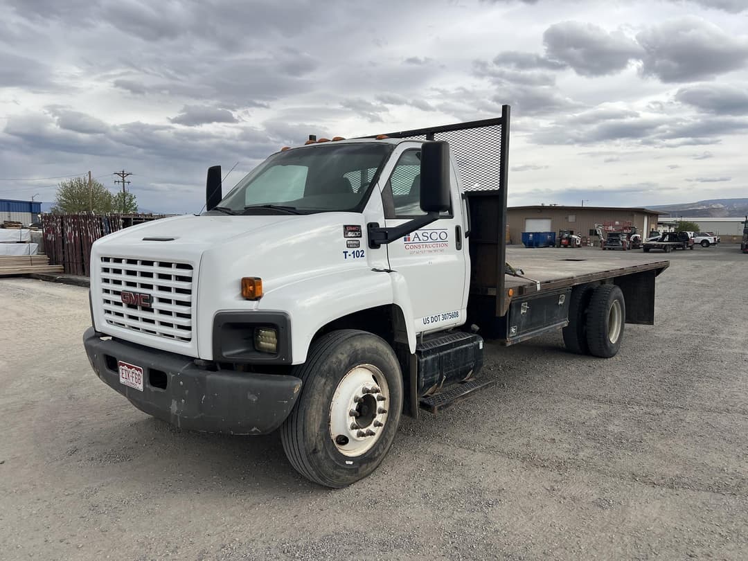 Image of GMC TopKick C6500 Primary image