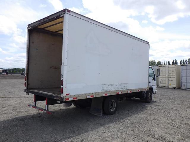 Image of GMC W3500 equipment image 3