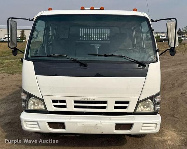 Image of GMC W4500 equipment image 1