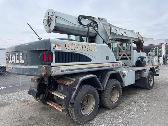 Image of Gradall XL4100 equipment image 2