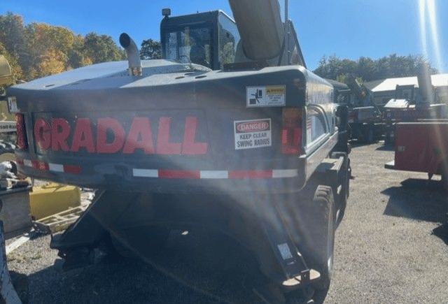 Image of Gradall XL4300 equipment image 1