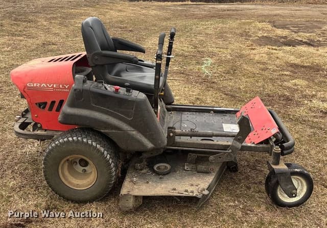 Image of Gravely ZT2348 equipment image 3