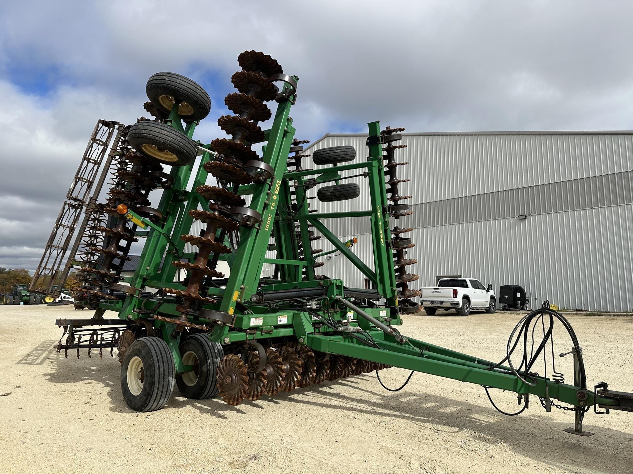 2006 Great Plains 3000TT Equipment Image0