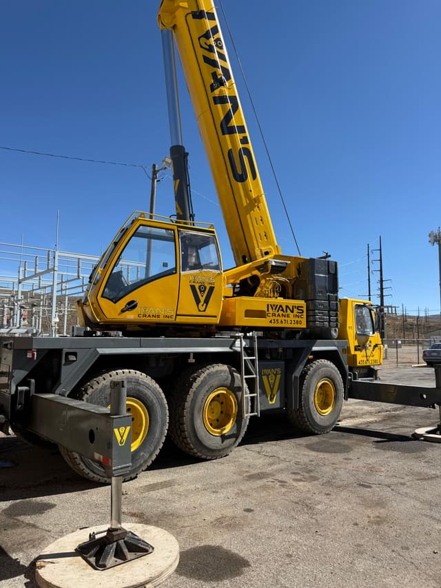 Image of Grove GMK3055 equipment image 2