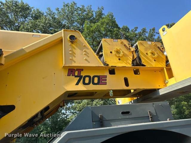 Image of Grove RT700E equipment image 3