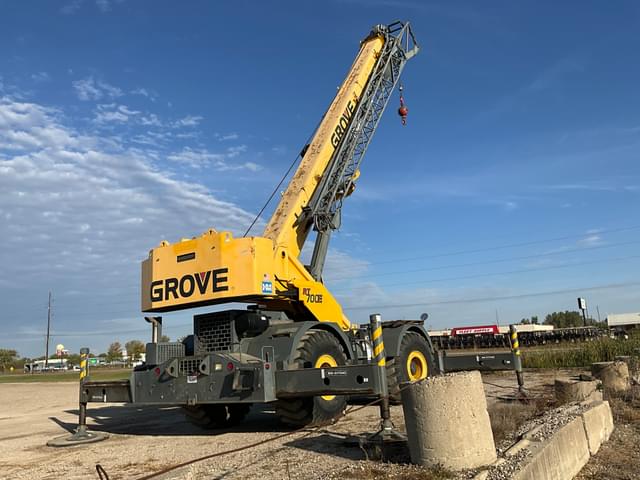 Image of Grove RT700E equipment image 2