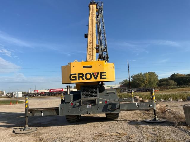 Image of Grove RT700E equipment image 3