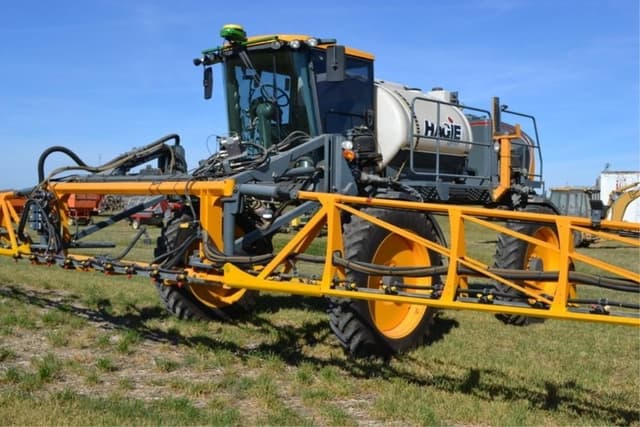 Image of Hagie STS10 equipment image 2