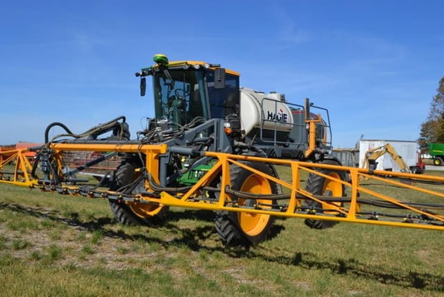 Image of Hagie STS10 equipment image 1