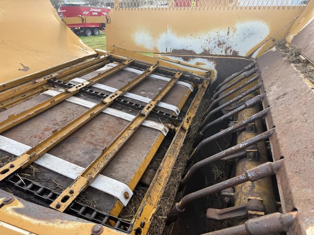 Image of Haybuster 2554 equipment image 3