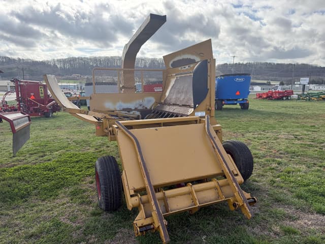 Image of Haybuster 2554 equipment image 4