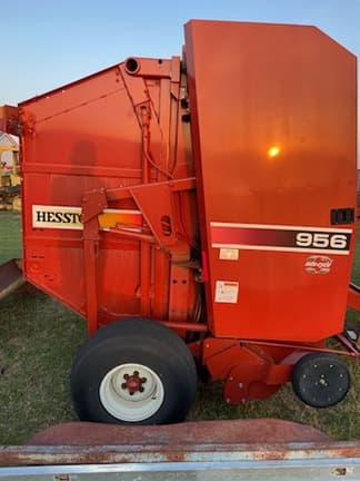 Image of Hesston 956 equipment image 4