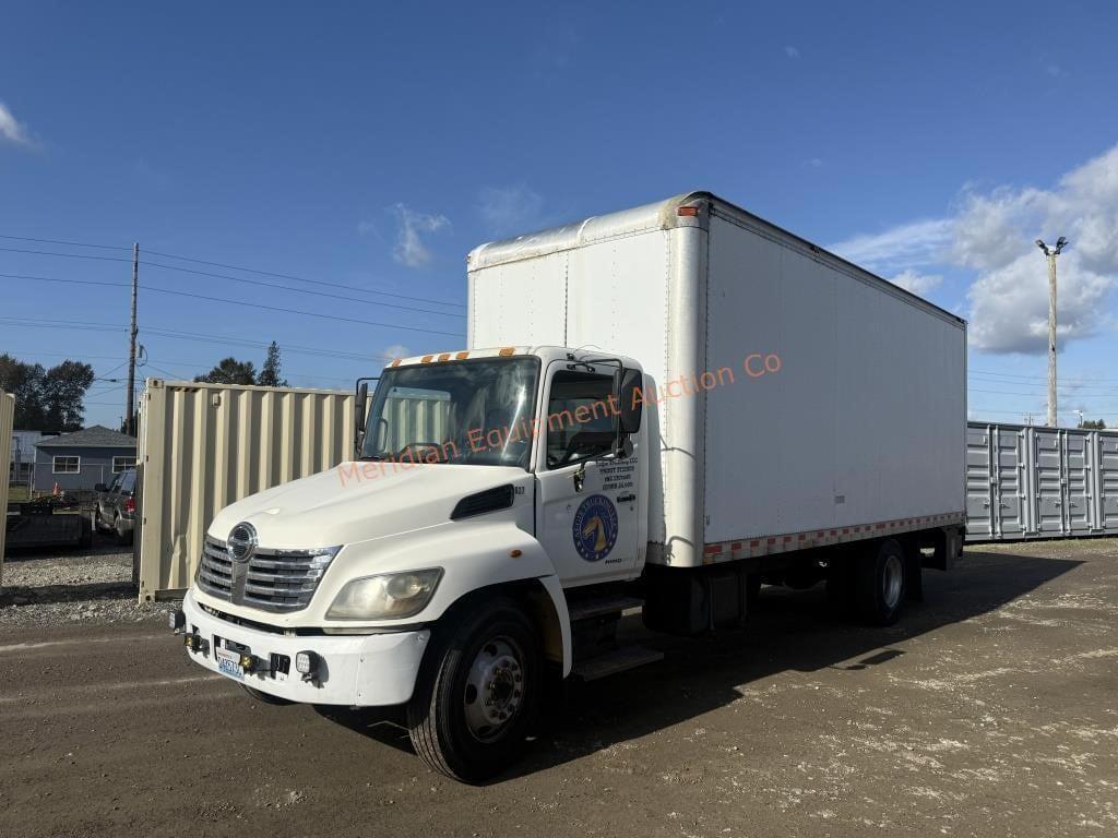 Image of Hino 268 Primary image