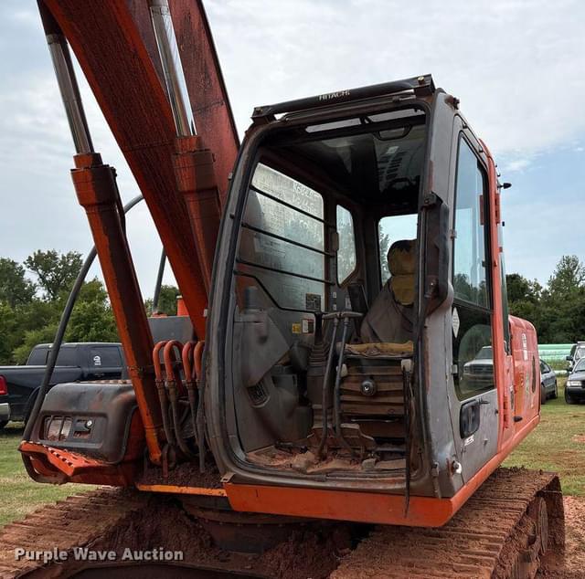 Image of Hitachi Zaxis 160LC equipment image 2