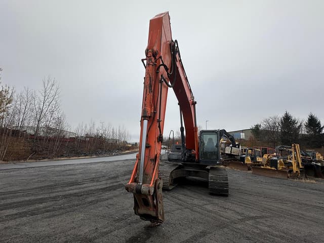 Image of Hitachi ZX350LC-3 equipment image 3