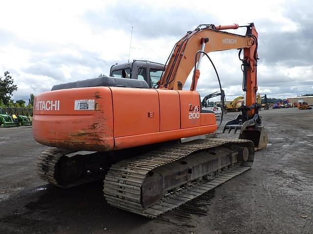 Image of Hitachi ZX200LC equipment image 3