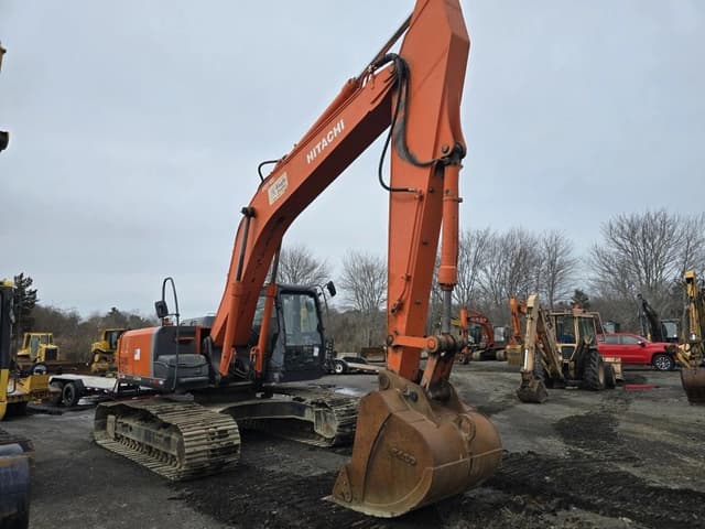 Image of Hitachi ZX240LC-3 equipment image 1