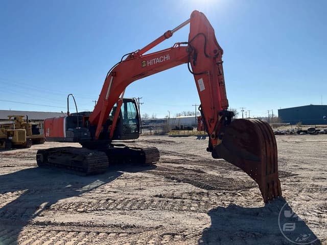 Image of Hitachi ZX240LC-3 equipment image 2