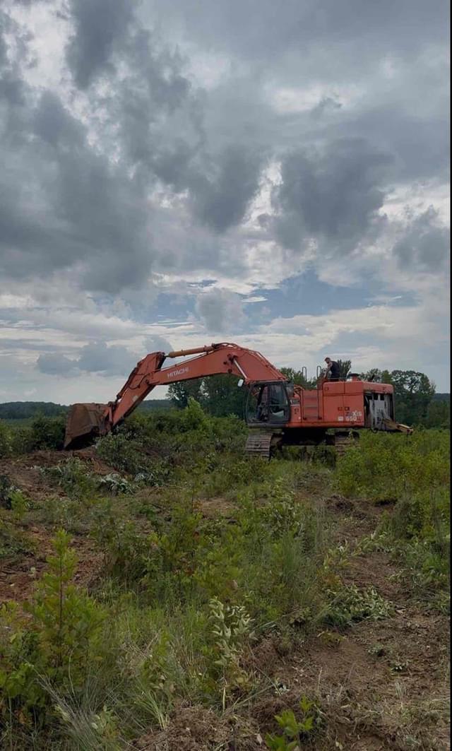 Image of Hitachi ZX650LC-3 equipment image 3