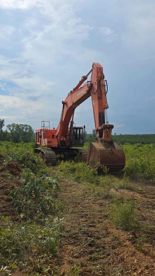 Image of Hitachi ZX650LC-3 equipment image 1