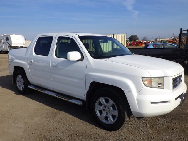 Image of Honda Ridgeline equipment image 1
