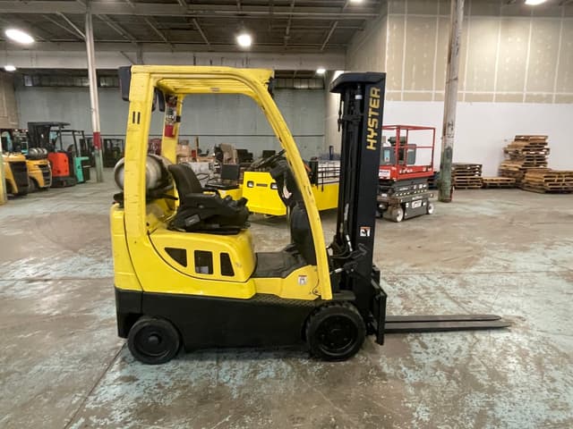 Image of Hyster S30FT equipment image 3