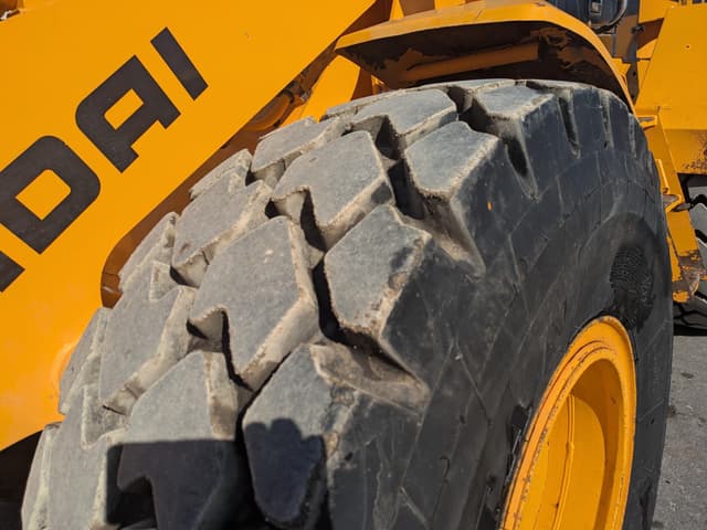 Image of Hyundai HL740XTD-7 equipment image 3