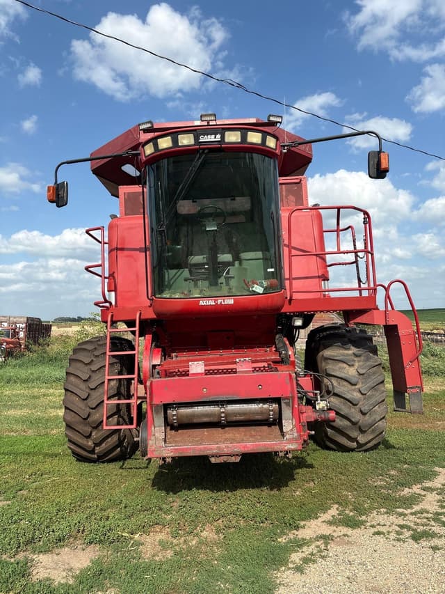 Image of Case IH 2388 equipment image 2