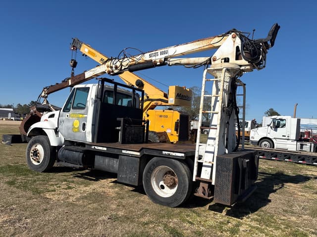 Image of International 7300 equipment image 3