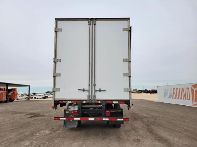 Image of International 4300 DT466 equipment image 3