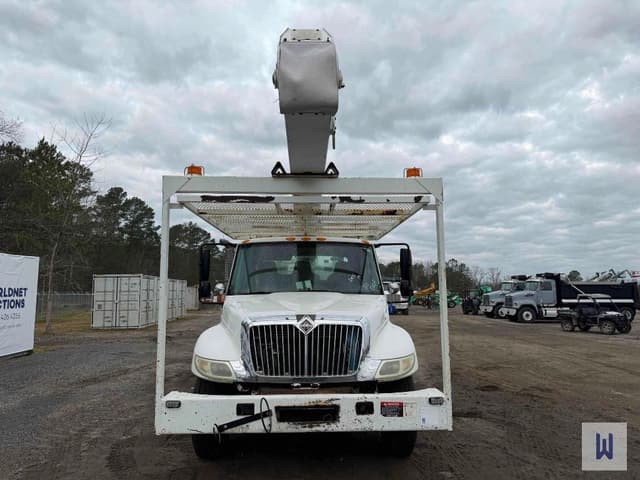 Image of International 4300 equipment image 1