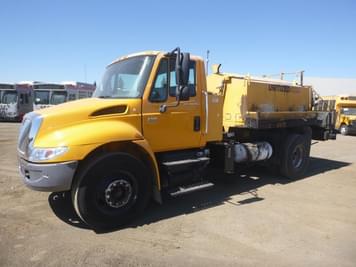 Main image International 4300