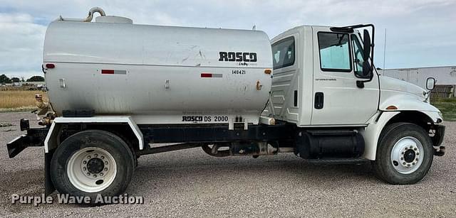 Image of International 4300 SBA equipment image 3