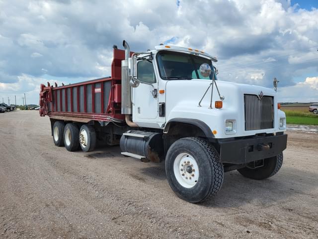 Image of International 5500 equipment image 1