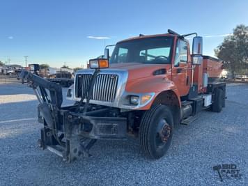 Main image International 7300
