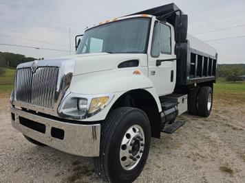 Main image International 7300