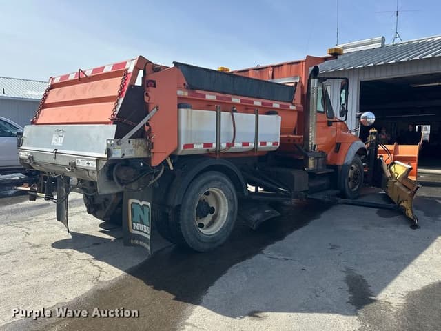 Image of International 7400 SFA equipment image 4