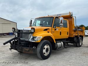 2006 International 7400 Image