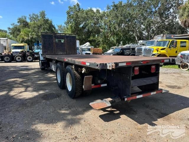 Image of International 7400 equipment image 3