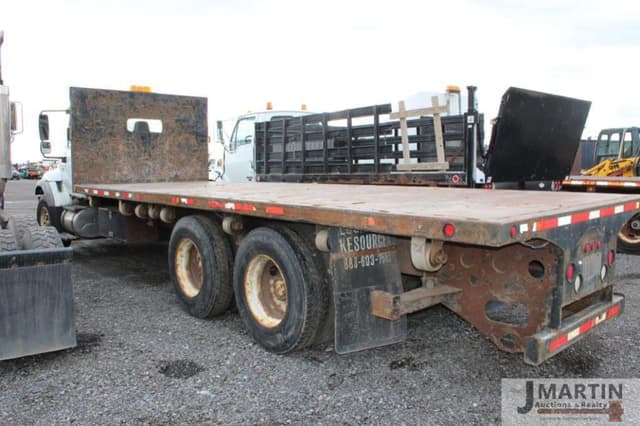 Image of International 7500 equipment image 2