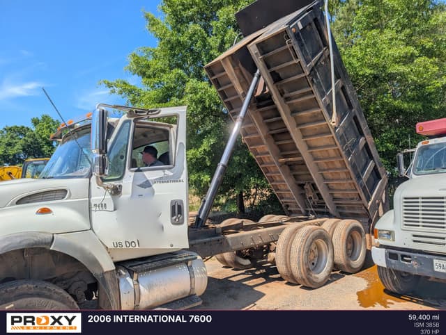 Image of International 7600 equipment image 4