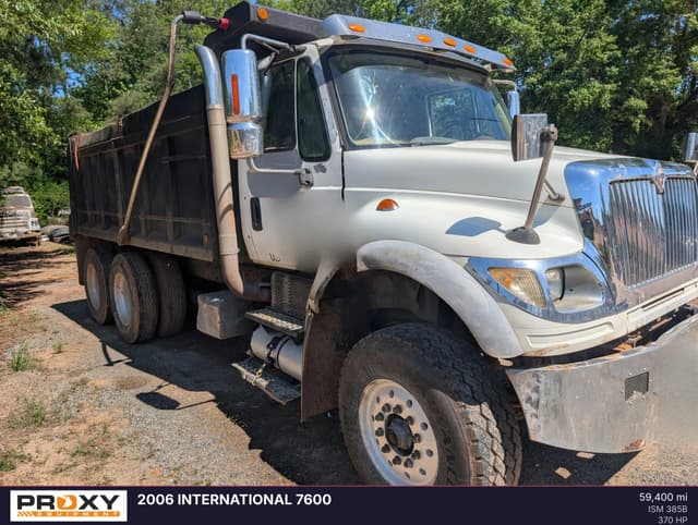 Image of International 7600 equipment image 2