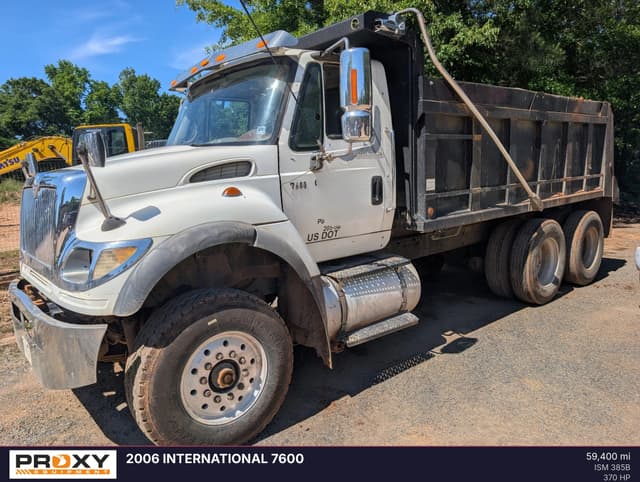 Image of International 7600 equipment image 3