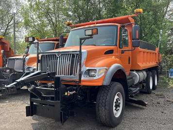 Main image International 7600