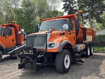 Main image International 7600